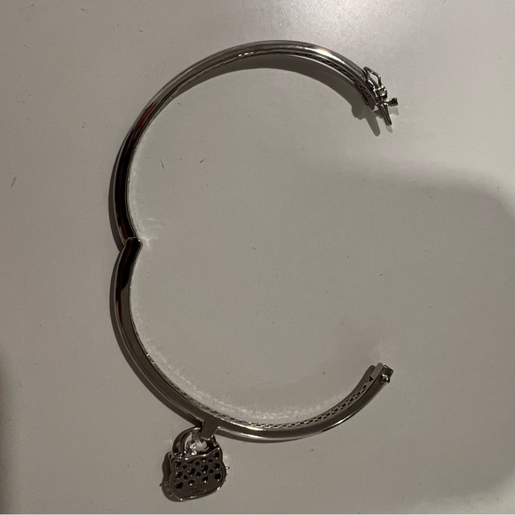 New) Hello Kitty Diamond Bangle Bracelet - Picture 5 of 6